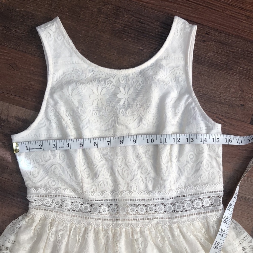 Pinky lace dress - Picture 8 of 12